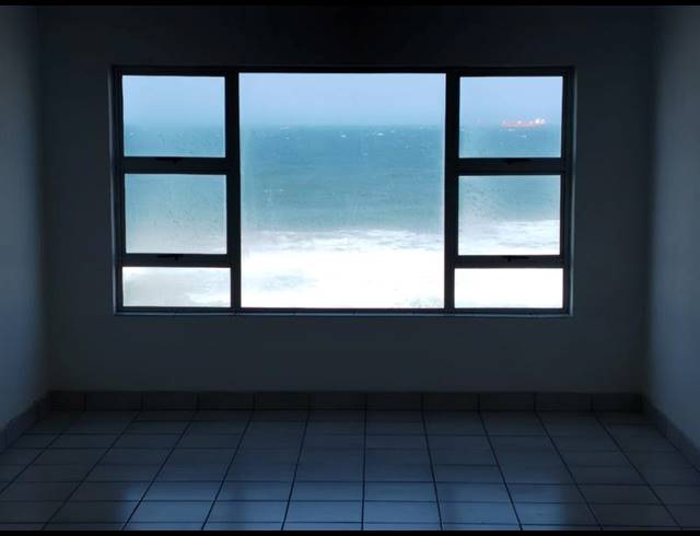 2 BEDROOM APARTMENT FOR SALE IN UMDLOTI BEACH